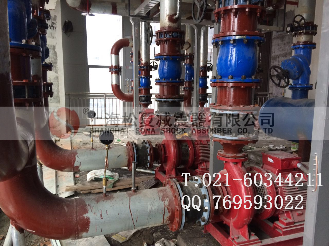 ?？松梨诿摎鈾C(jī)采用上海松夏橡膠接頭