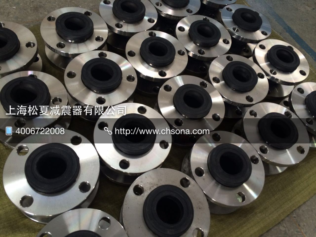 成都通用時(shí)代項(xiàng)目消費(fèi)管道用松夏橡膠接頭 成都通用時(shí)代項(xiàng)目消費(fèi)管道用松夏橡膠接頭